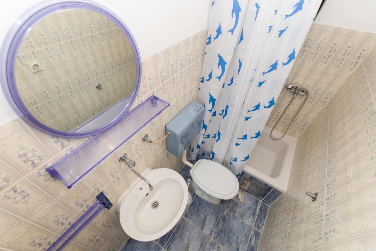 Near The Beach Apartments Jagodia Brela Ngoại thất bức ảnh
